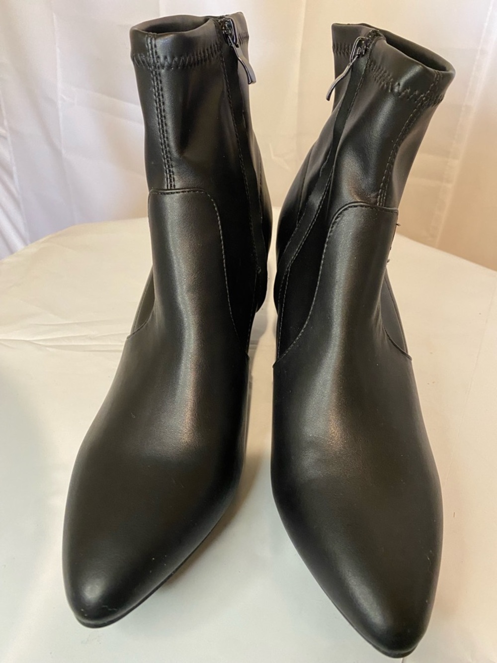 Forever 21 Black Pointed Toe Stretch Ankle Booties with Side Zipper